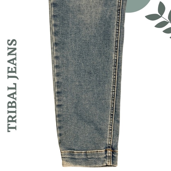 🛍️3/$40 Tribal Jeans Mid Rise Straight Fit |Mid-Wash Denim | Ankle Length Size 6 - Picture 5 of 6